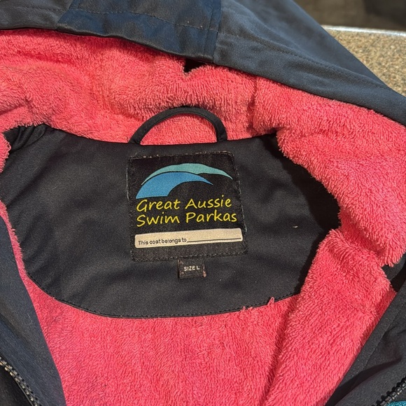 Great aussie swim parka - Picture 3 of 3